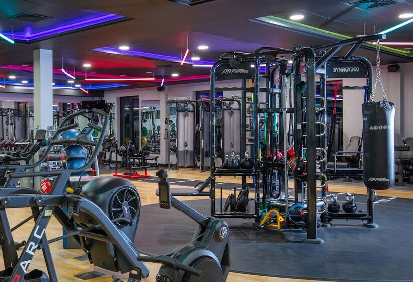 Hampshire Court Hotel & Spa