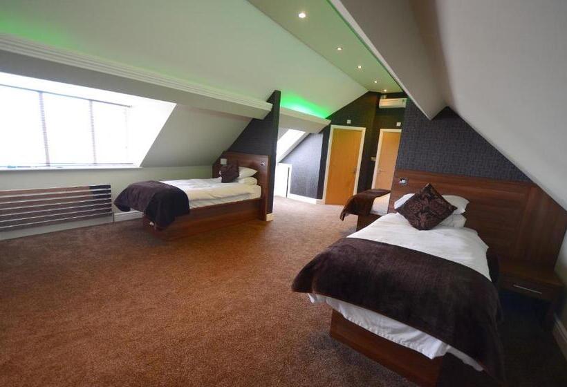 Отель The Harboro