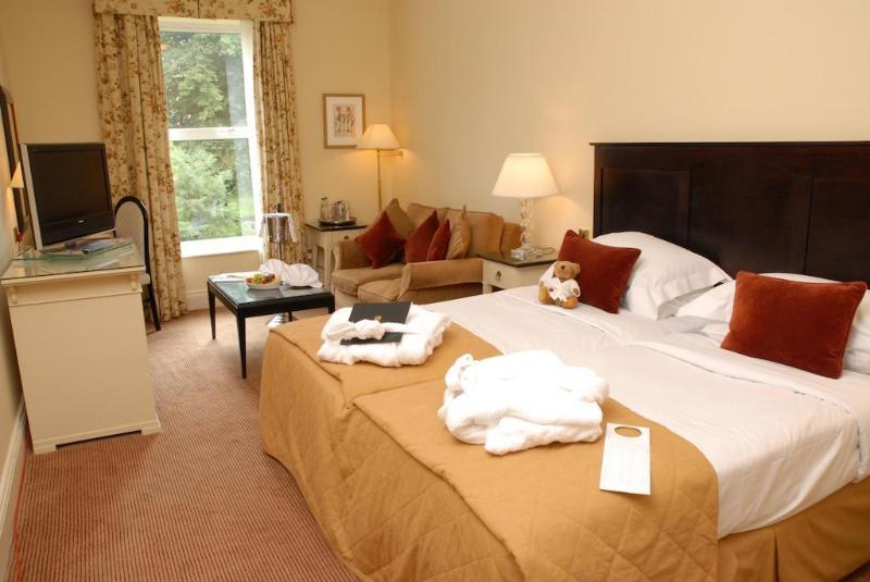 Hatherley Manor Hotel & Spa
