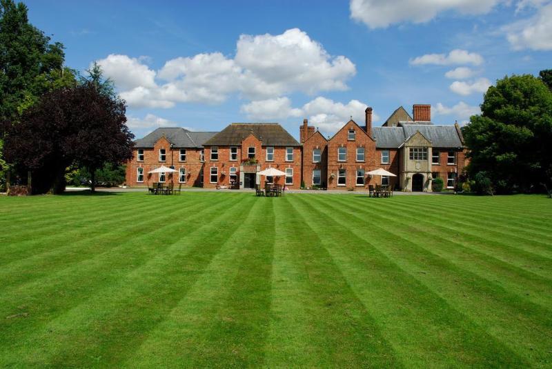 Hatherley Manor Hotel & Spa