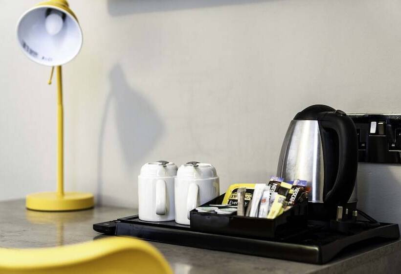 בית מלון כפרי Heeton Concept Kensington London