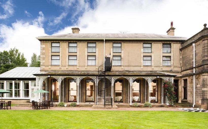 בית מלון כפרי Mercure Burton Upon Trent Newton Park