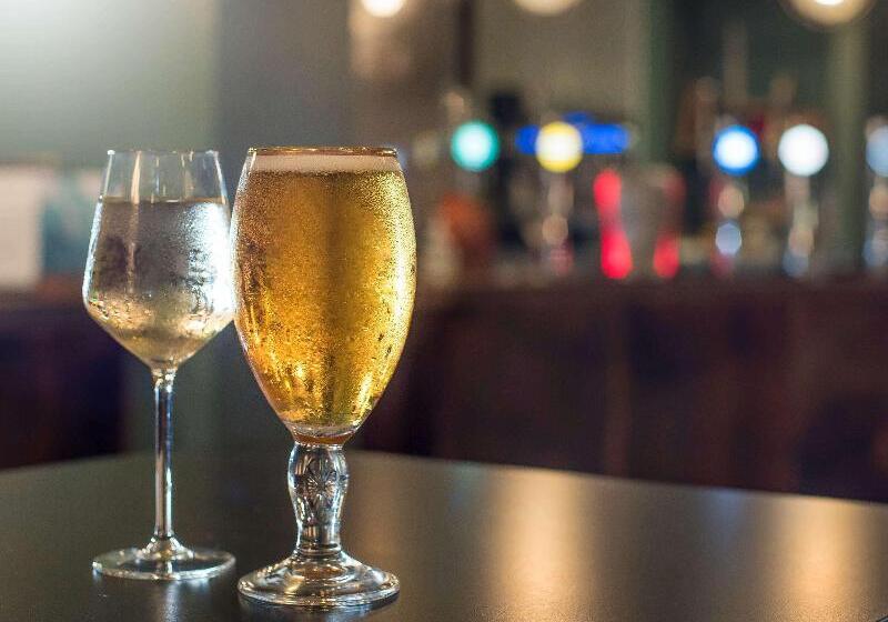 酒店 Mercure Cardiff North