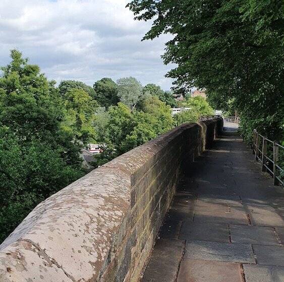 ホテル Mercure Chester Abbots Well