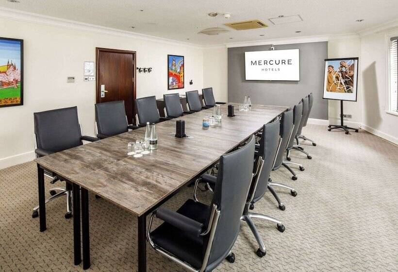 ホテル Mercure Chester Abbots Well