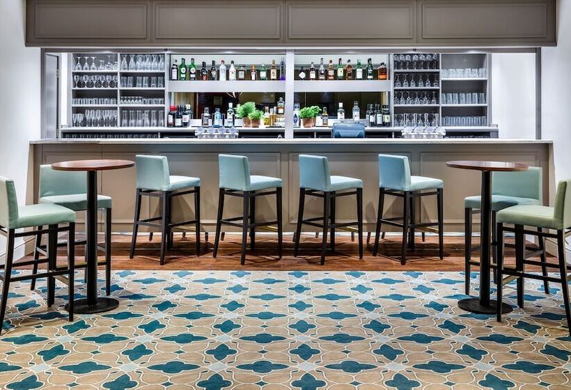 ホテル Mercure Chester Abbots Well