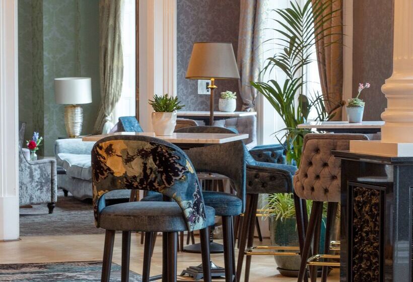 Oulton Hall Hotel, Spa & Golf Resort