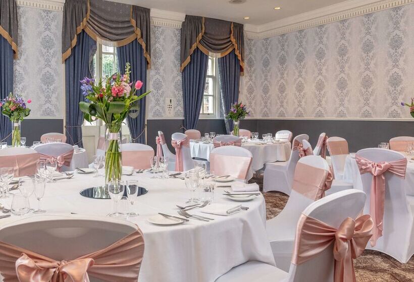 Oulton Hall Hotel, Spa & Golf Resort