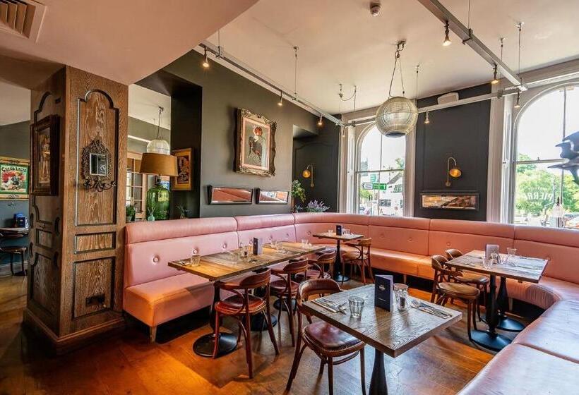 호텔 Rooms By Bistrot Pierre At The Crescent Inn