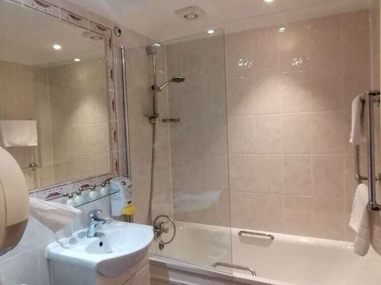 Отель Smart Hyde Park View Hostel