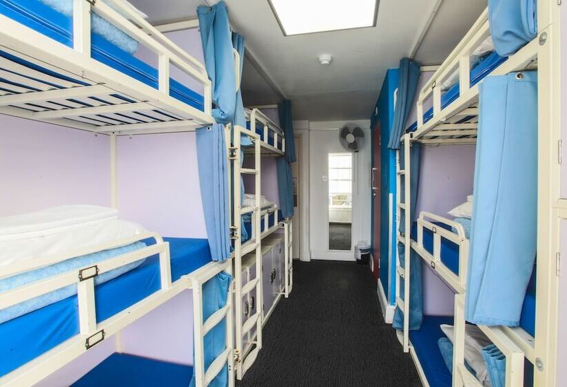 Отель Smart Hyde Park View Hostel