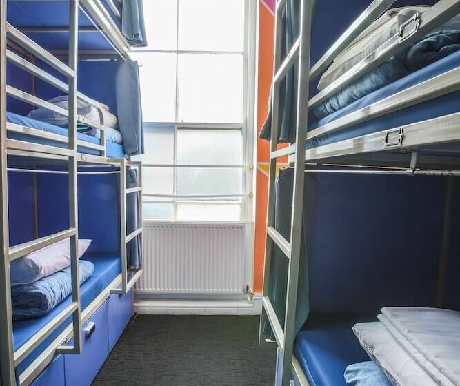 Отель Smart Hyde Park View Hostel