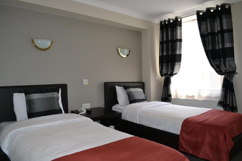 Отель Smart Hyde Park View Hostel