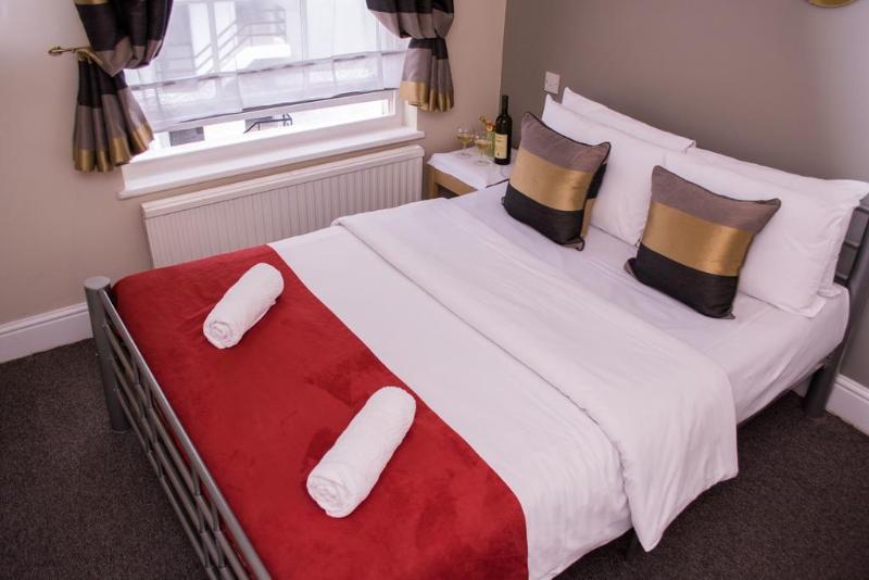 Отель Smart Hyde Park View Hostel