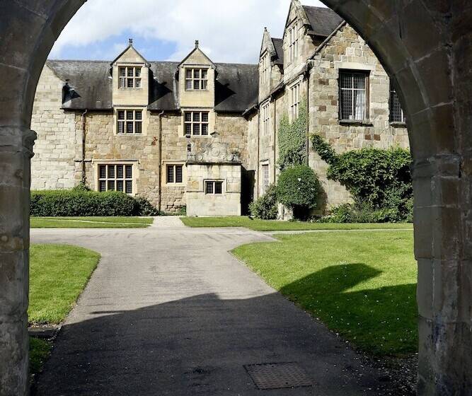 호텔 Telford Madeley Court