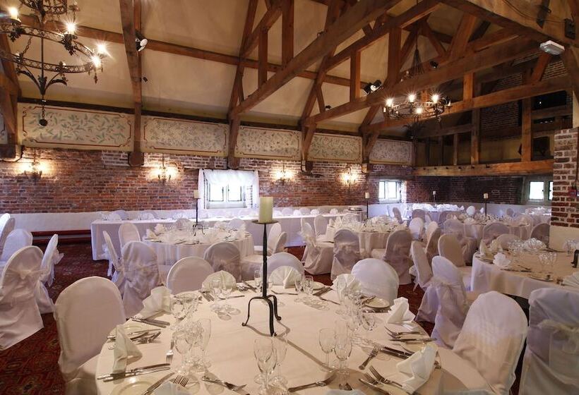 호텔 Telford Madeley Court