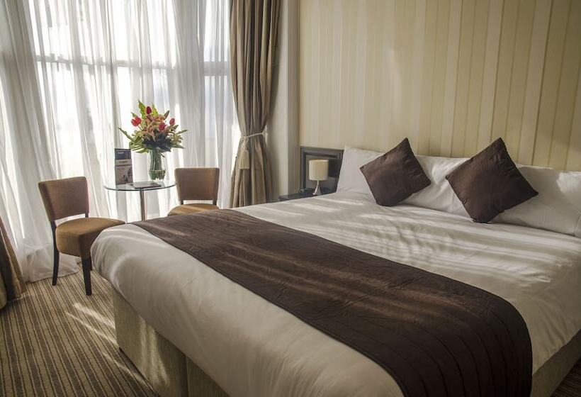 Отель The Brighton