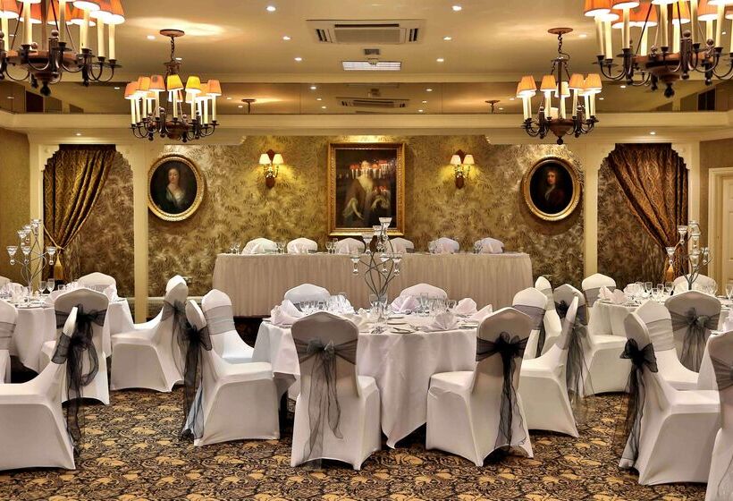 The Bull Hotel; Sure Hotel Collection By Best Western