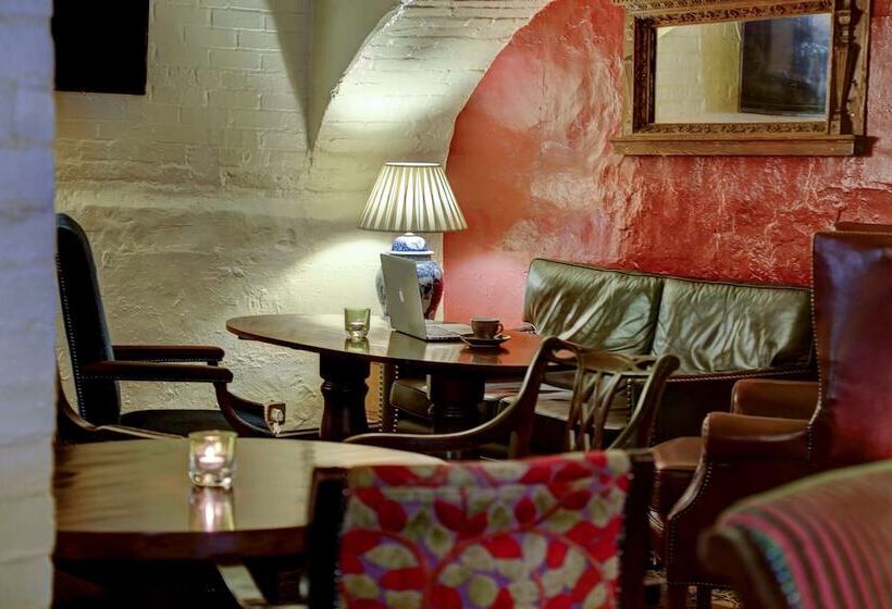 The Bull Hotel; Sure Hotel Collection By Best Western