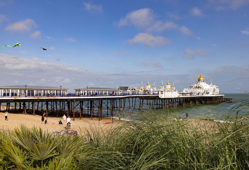 ホテル The Burlington