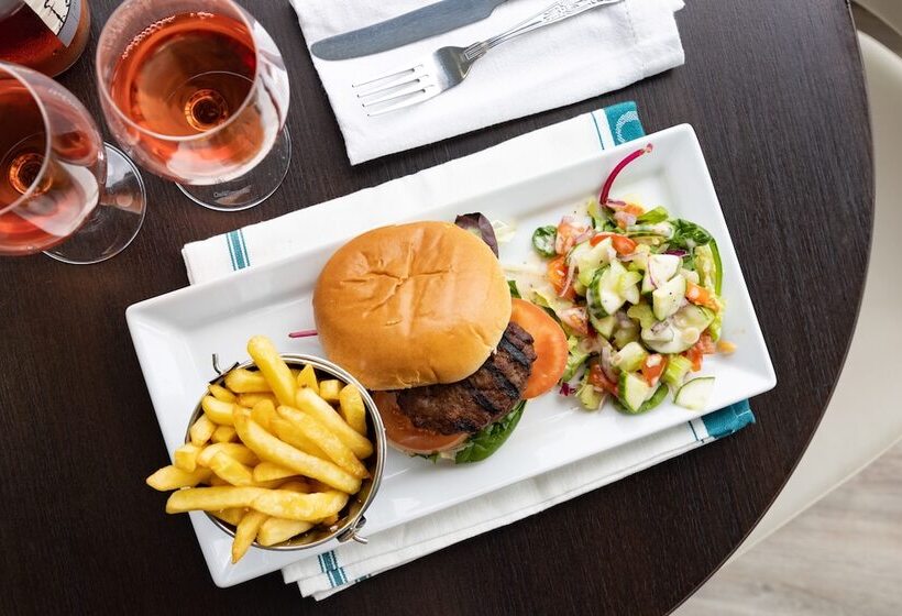 فندق The Burlington