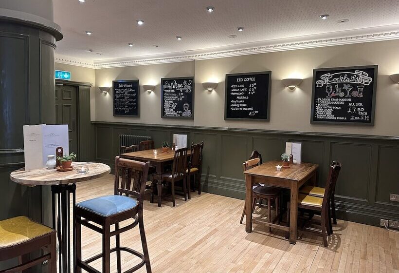 ホテル The Celtic Royal