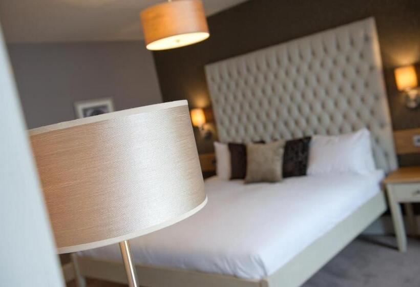 ホテル The County