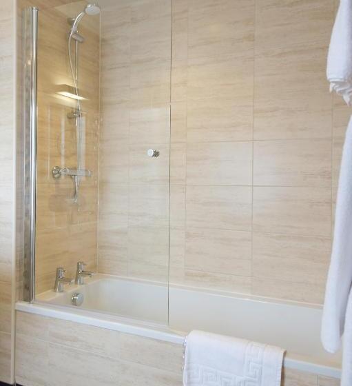 ホテル The County