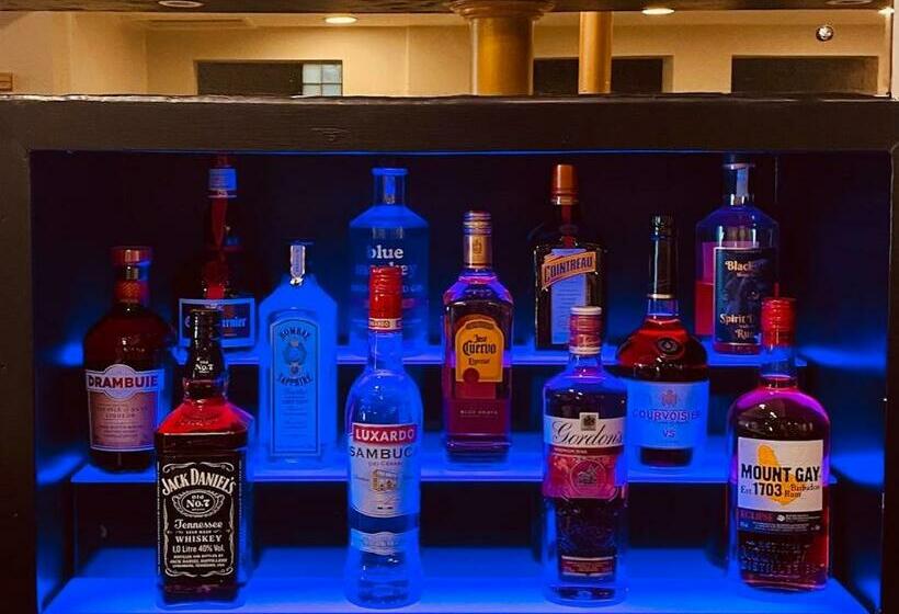 בית מלון כפרי The Crown