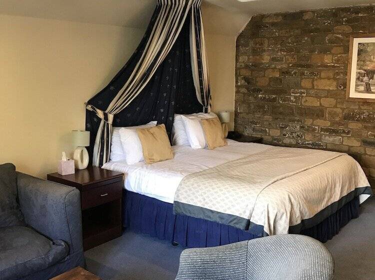 فندق The Deddington Arms