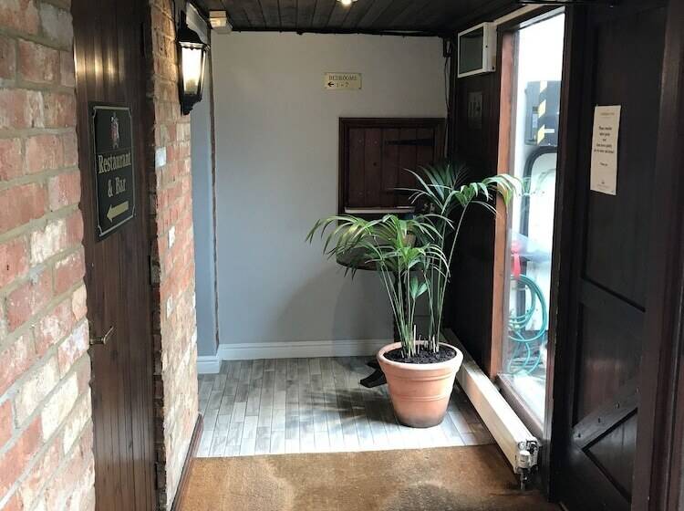 فندق The Deddington Arms