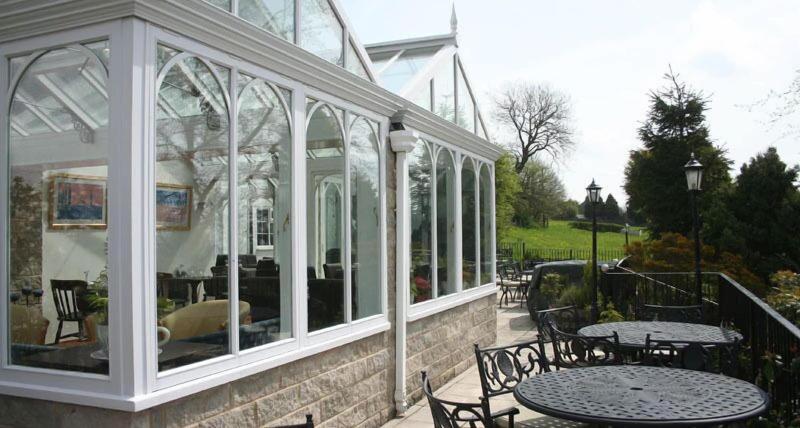 هتل The Dog & Partridge Country Inn