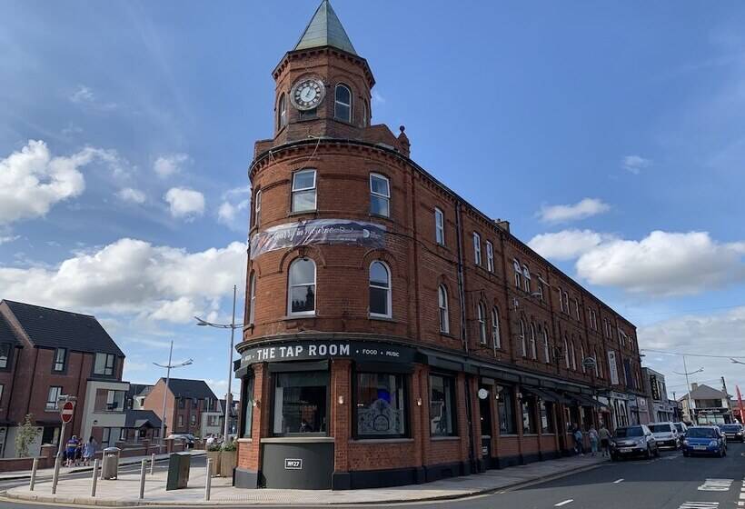 ホテル The Donard