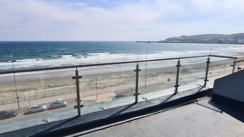 בית מלון כפרי The Empress