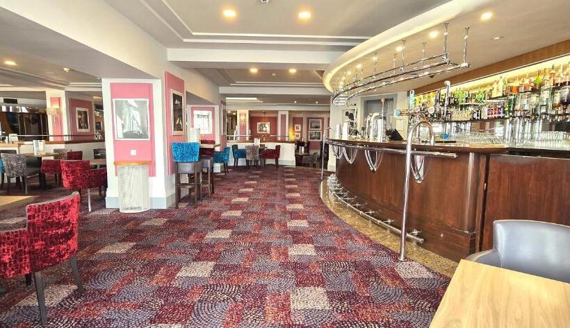 בית מלון כפרי The Empress