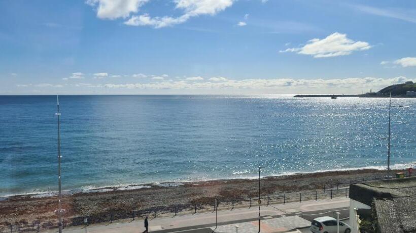 בית מלון כפרי The Empress