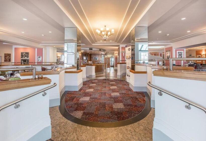 בית מלון כפרי The Empress