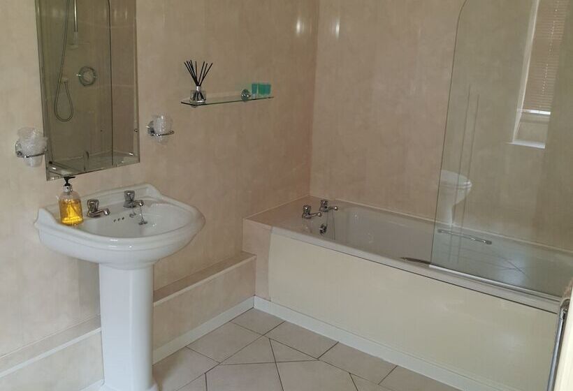 Отель Georgian House