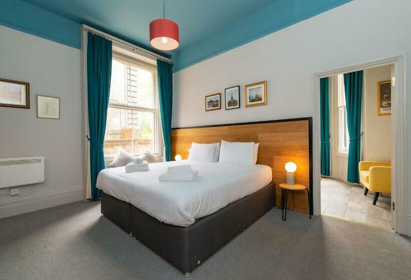 Отель The Georgian Townhouse