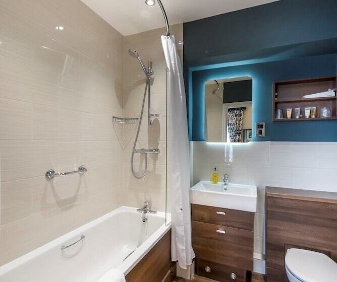 The Golden Fleece Hotel, Thirsk, North Yorkshire