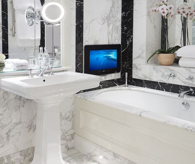 Отель The Goring