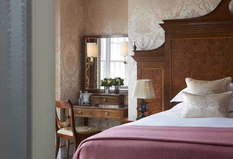 Отель The Goring