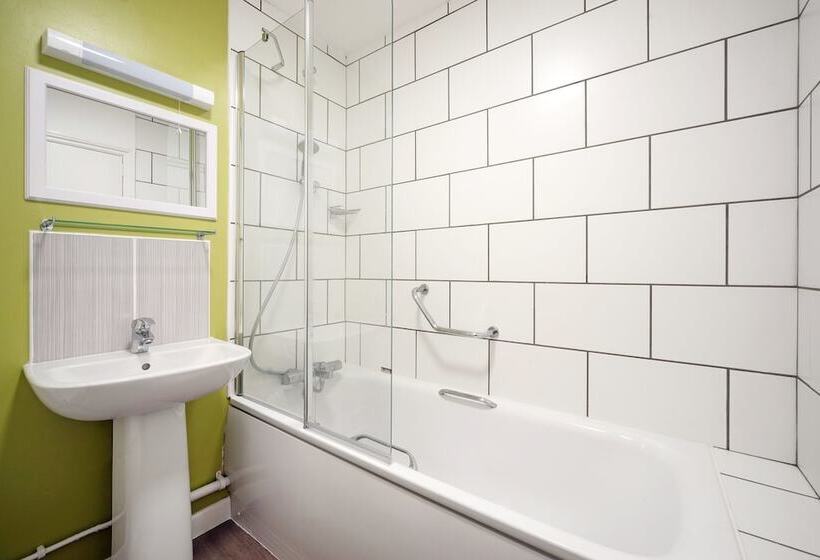 בית מלון כפרי The Grand Atlantic