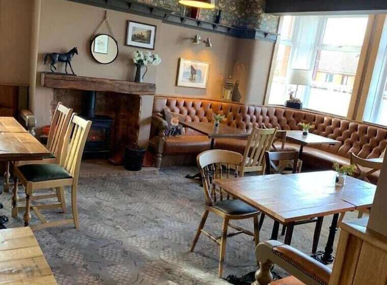 בית מלון כפרי The Griffin Inn