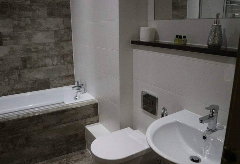 בית מלון כפרי The Griffin Inn