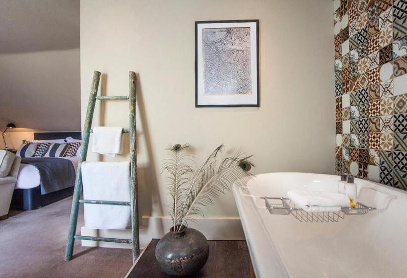 Отель The Grosvenor Arms