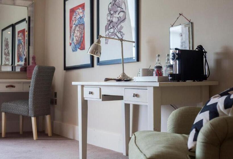 Отель The Grosvenor Arms