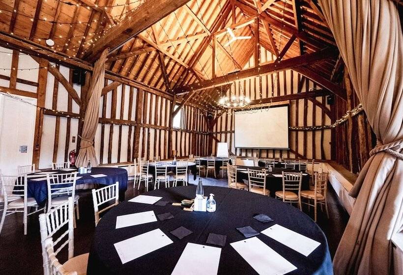 Отель The Olde Bell, Bw Signature Collection