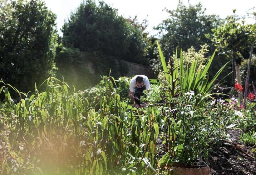 ホテル The Ollerod