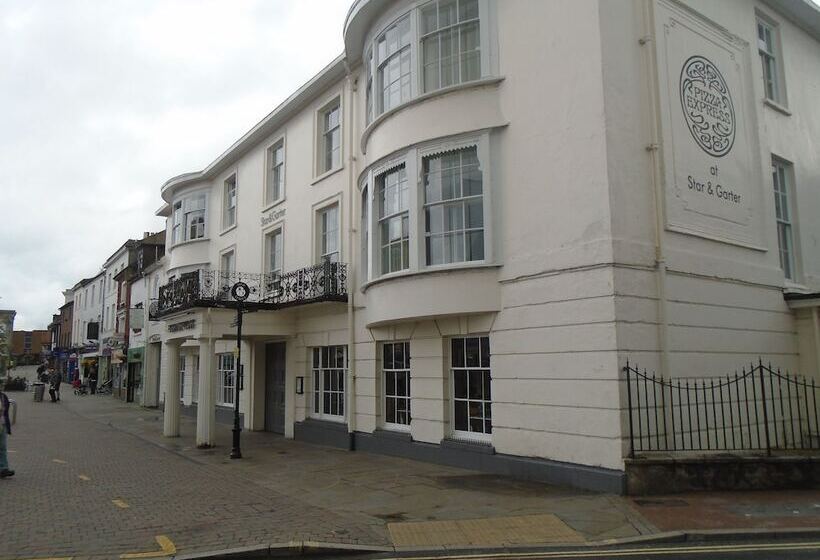 فندق The Star And Garter